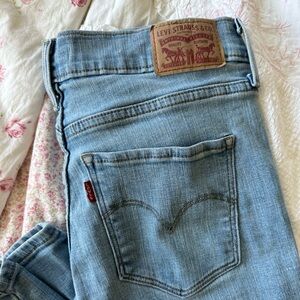 315 Levi’s Jeans light wash bootcut